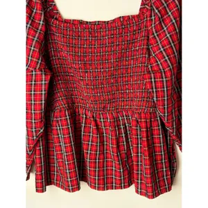 Old Navy Smocked Peplum Top Women 4X Red Tartan Plaid Square Neck Holiday Preppy thumbnail 7