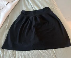 Beyond Yoga Black Skort High Rise Built In Shorts size small thumbnail 1