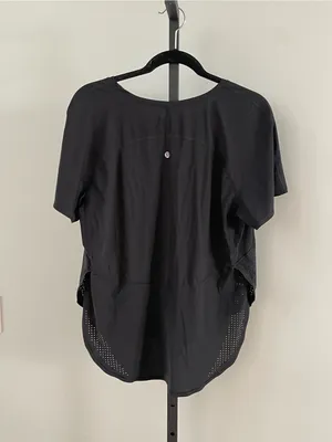 Lululemon UVP Run Short Sleeve Black thumbnail 4