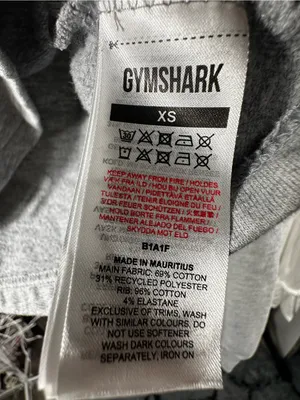 S265. Gymshark Women's Cropped Hoodie in Light Gray- oversized fit thumbnail 4