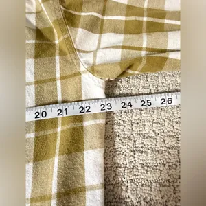 Universal Threads Mustard and White Plaid Button-Up Shirt thumbnail 5