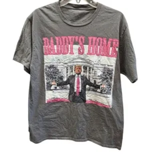 Daddys Home Graphic T-Shirt Featuring White House Scene - Gray Short Sleeve Crew thumbnail 1