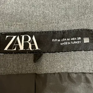 Zara Women's Gray Sleeveless V Neck Button Down Pocket Vest Crop Top Size M thumbnail 4