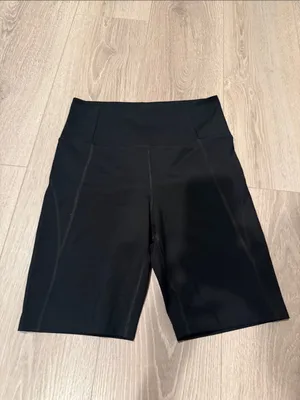 High-Waisted Black Girlfriend Collective biker Shorts Medium thumbnail 2