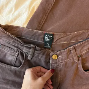 BDG brown cargo jeans thumbnail 3