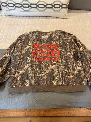 Boys Lie Kara Manhunt Graphic Crewneck Pullover thumbnail 4