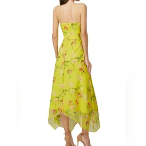 Harlyn Floral Printed V Neck Dress thumbnail 4
