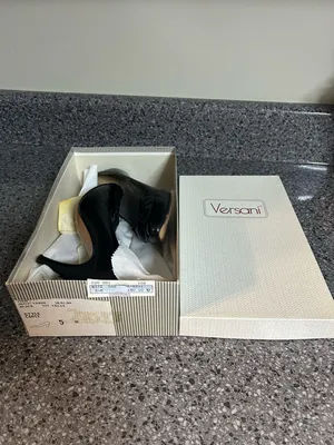 Vintage Versani Black Pointed-Toe Leather Heels with Decorative Knot thumbnail 6