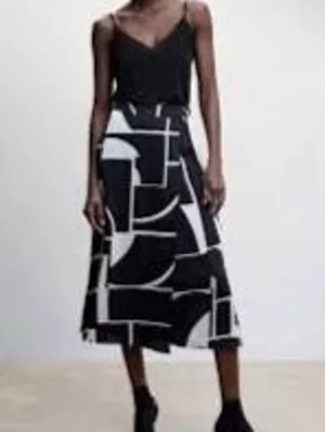 Mango black and white abstract geometric print midi skirt with belt in XS thumbnail 4