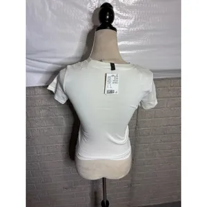 H&M Downtown Manhattan Heart Graphic Baby Tee Off White Small NWT thumbnail 2
