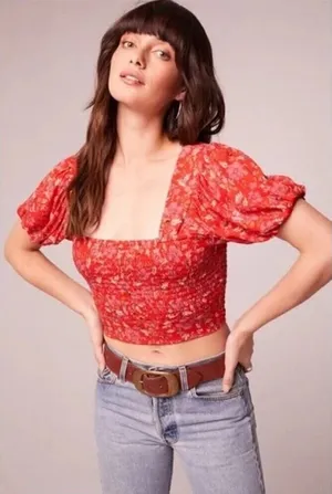 Band of Gypsies NWT Red Floral Smocked Crop Top Short Sleeve Size M thumbnail 1