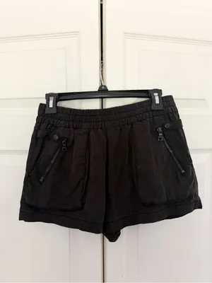 ALICE + OLIVIA Britney Patch-Pocket High Waist Black Shorts Size Small thumbnail 4
