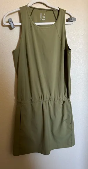 Arcteryx Contenta Dress Sleeveless‎ Size Medium Moss Green UPF 40 Sporty Outdoor thumbnail 1