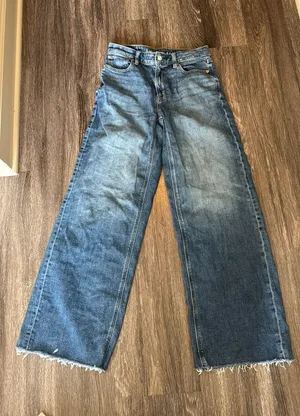 American Eagle Jeans thumbnail 1