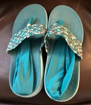 Vionic Orthotic Flip Flops Size 7 Aqua Blue Arch Support Comfort Sandals thumbnail 1