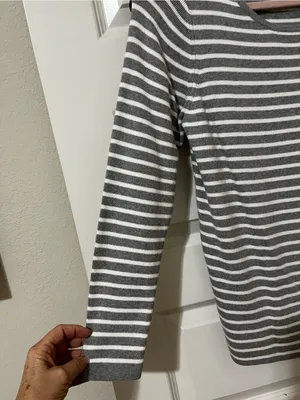 L.L. Bean Gray and White Striped Crew Neck Knit Top Lighweight Sweater Sz L thumbnail 7