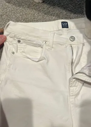 Gap White Jeans thumbnail 4