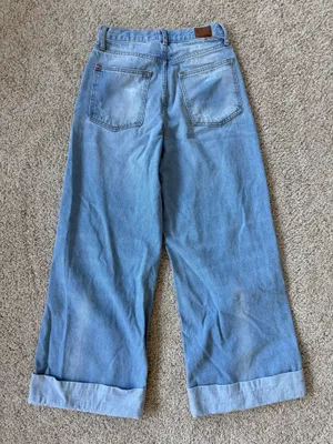 BDG Jeans Urban Outfitters Skater Baggy Wide-Leg thumbnail 2