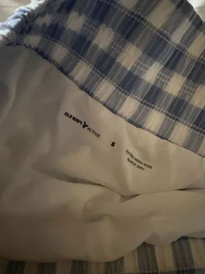 Old Navy Active Gingham Athletic Shorts thumbnail 4