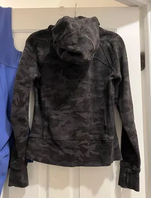 Lululemon Scuba Hoodie thumbnail 2