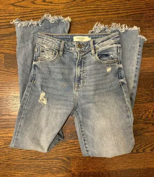 Hidden Jeans Cropped Flare Stretch Jean thumbnail 1