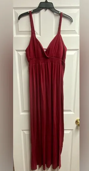 💕 2 For $10 Christine Red/Burgundy Maxi Dress Size Large thumbnail 1