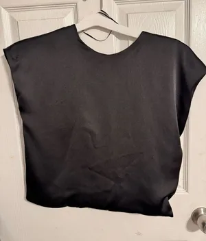 zara black top thumbnail 1