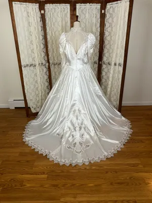 Beautiful Vintage 90s Beau Crystal White Satin Wedding Gown thumbnail 4