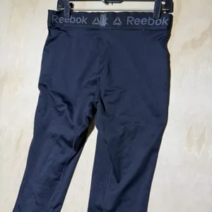 Reebok Women’s Medium Black Compression Leggings Logo Workout Training Pants thumbnail 2