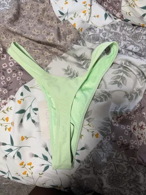 Green bikini bottom Size M thumbnail 4