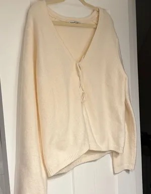 Abercrombie Sweater thumbnail 1