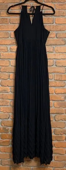 Abercrombie &‎ Fitch Dress Size Medium Black Pleated Maxi Chevron Hem Sleeveless thumbnail 1
