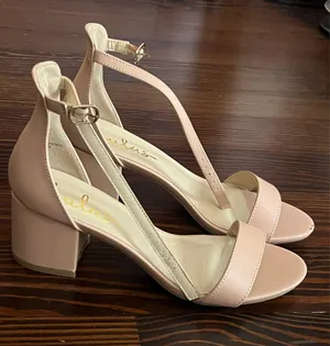 Lulu’s Nude Block Heel thumbnail 6