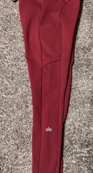 Alo Yoga Leggings thumbnail 7