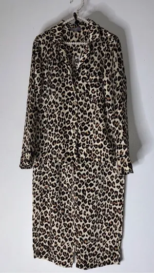 Loft Sleepwear XL 2 Piece Long Pajama Set Satin Notch Collar‎ Leopard Print thumbnail 1