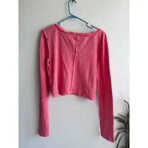 We The Free‎ Free People Pink Waffle Knit Thermal V-Neck Cropped Top XL thumbnail 3
