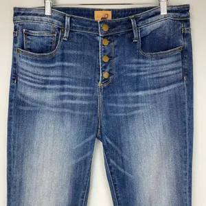 DRIFTWOOD Kelly Classic Bootcut Button Fly Medium Wash Faded Denim Jeans Size 32 thumbnail 3