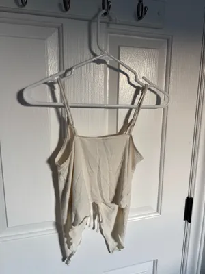 H&M Off-White Flowy Top thumbnail 4