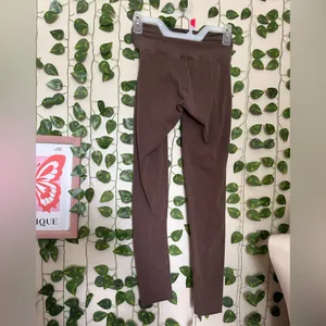 women’s TNA aritzia leggings brown size XS thumbnail 4
