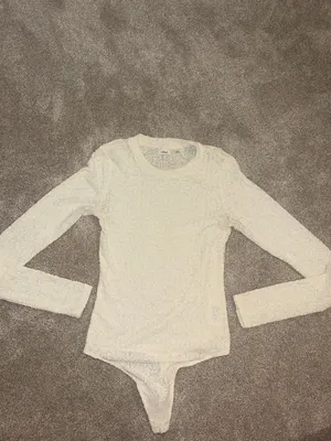 Aritzia Wilfred Cream Embroidered Lace one piece long sleeve bodysuit thumbnail 7