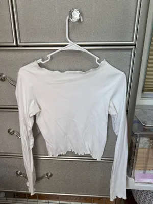 Brandy Melville Top thumbnail 2