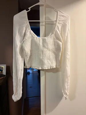 Hollister White Smocked Long Sleeve Crop Top - Small thumbnail 2