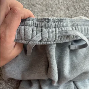 NIKE sweatpants thumbnail 3