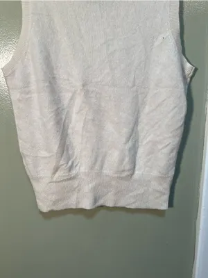Women's Sleeveless Sweater Scoop Neck Cream White Banded Hem Semi-Sheer Very Sof thumbnail 6