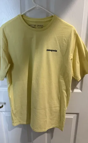 Patagonia Yellow Tee thumbnail 1