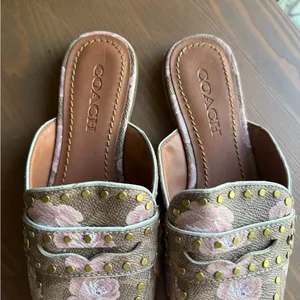 Coach Fiona Floral Loafer Mules Size 6 thumbnail 2