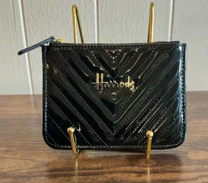 A Rare Black Patent Faux Leather Harrods Christie Chevron Coin Pouch / Wallet thumbnail 1