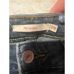 Levi 711 distressed Skinny Jeans Sz 29/29 thumbnail 3