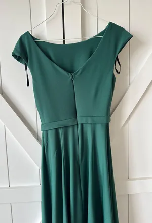 Green Formal Dress Size 2 thumbnail 3