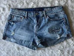 American Eagle‎ Outfitters Blue Jean Shorts Woman’s Size 6 NWT thumbnail 1